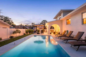 Family Fun Paradise! 5 mins to Beach, Heated Pool